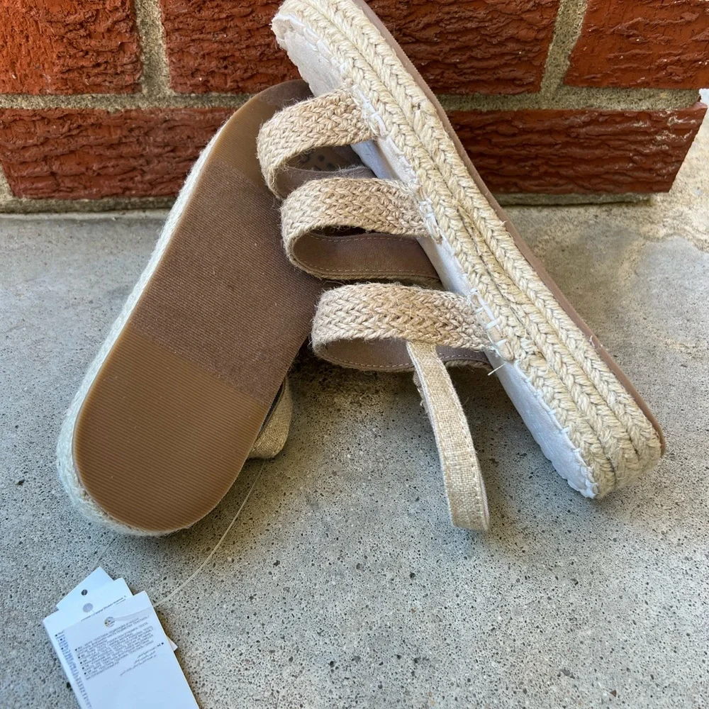 GAP Spring Cottage Espadrille Girls Sandals size 3/4